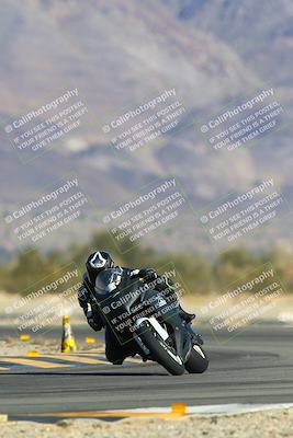 media/Jan-13-2024-SoCal Trackdays (Sat) [[9c032fe5aa]]/Turn 14 (10am)/